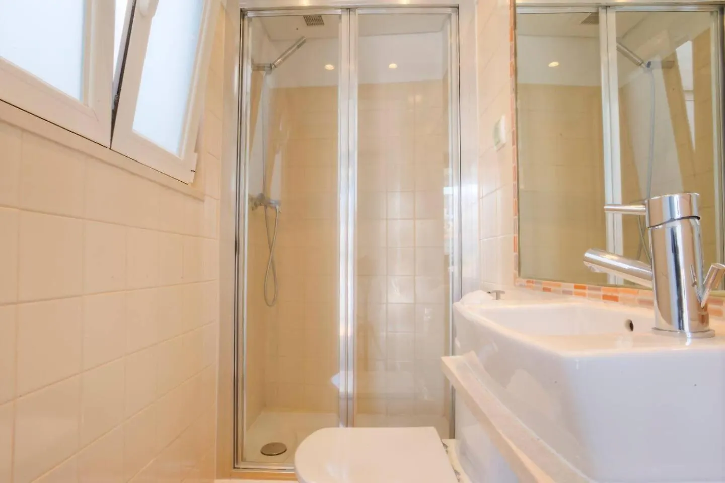 Lisbon Martim Moniz Apartment